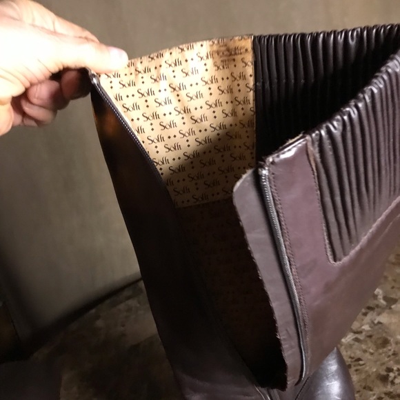 Sofft Boots Brown - 11M - 4” heel - floor to top of boot 18” 👢 - Picture 2 of 4